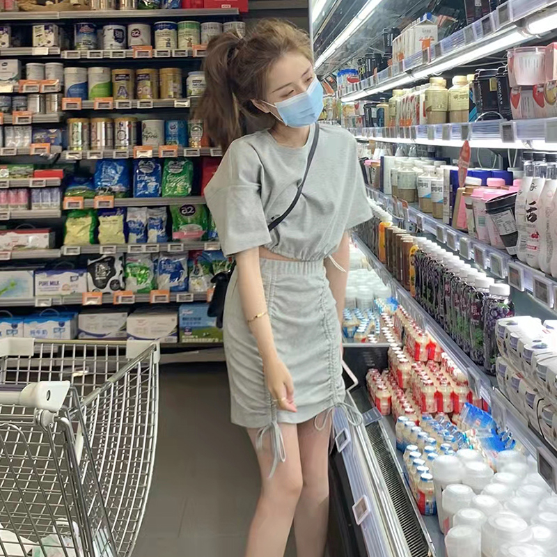 Drawstring fashionable sports suit for women 2024 summer new style loose and stylish slim temperament short skirt two-piece set for women
