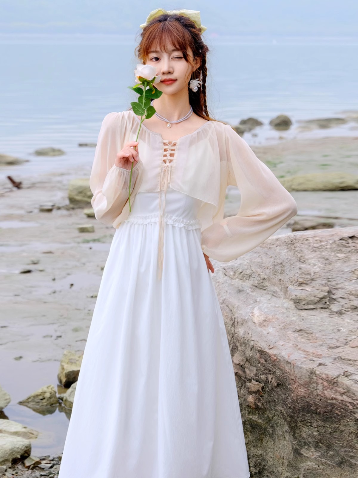 白色初戀海邊度假風吊帶裙女簡約高級感超仙連衣裙韓系氣質長裙子