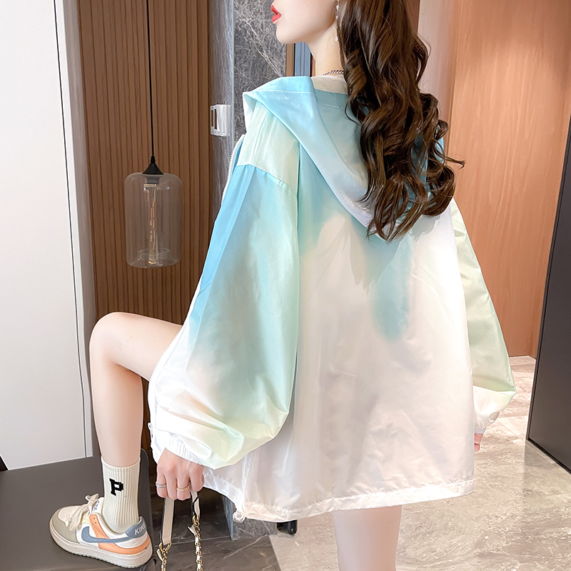 實拍2024夏季韓版寬鬆薄款拉鏈開衫漸變防曬服外套女