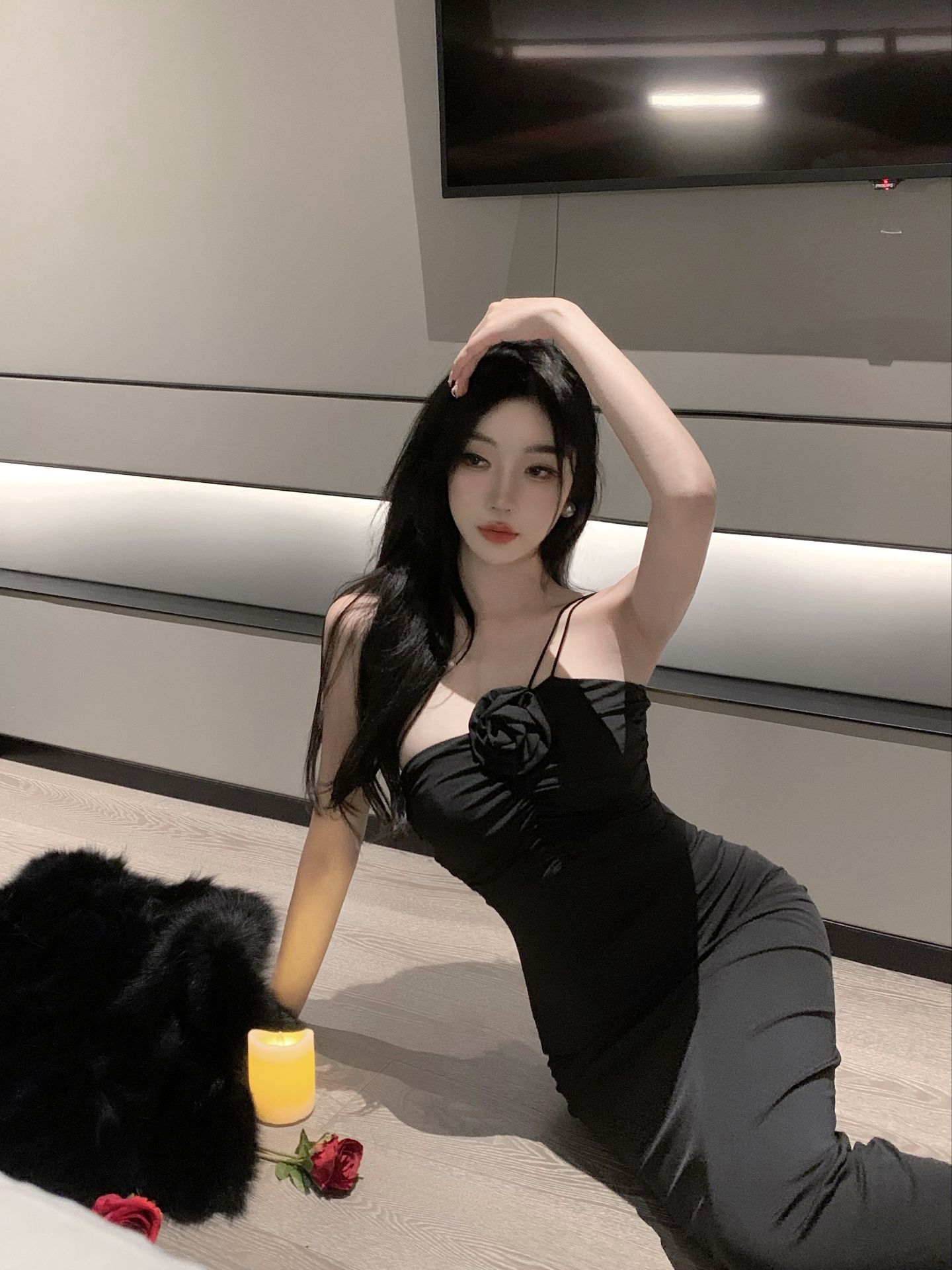 實拍辣妹性感修身純色一步包臀一字肩吊帶花朵褶皺抹胸露背連衣裙