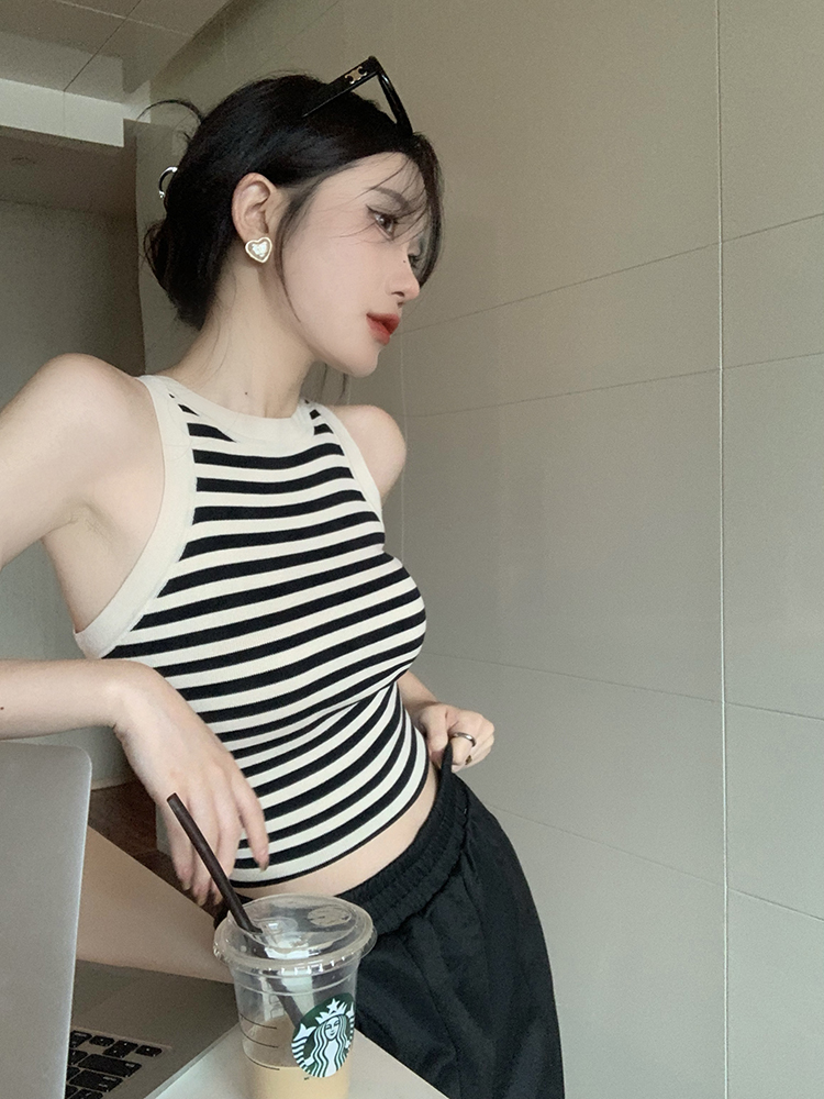 條紋冰絲針織背心女夏季顯瘦短款修身無袖小吊帶外穿又甜又辣上衣