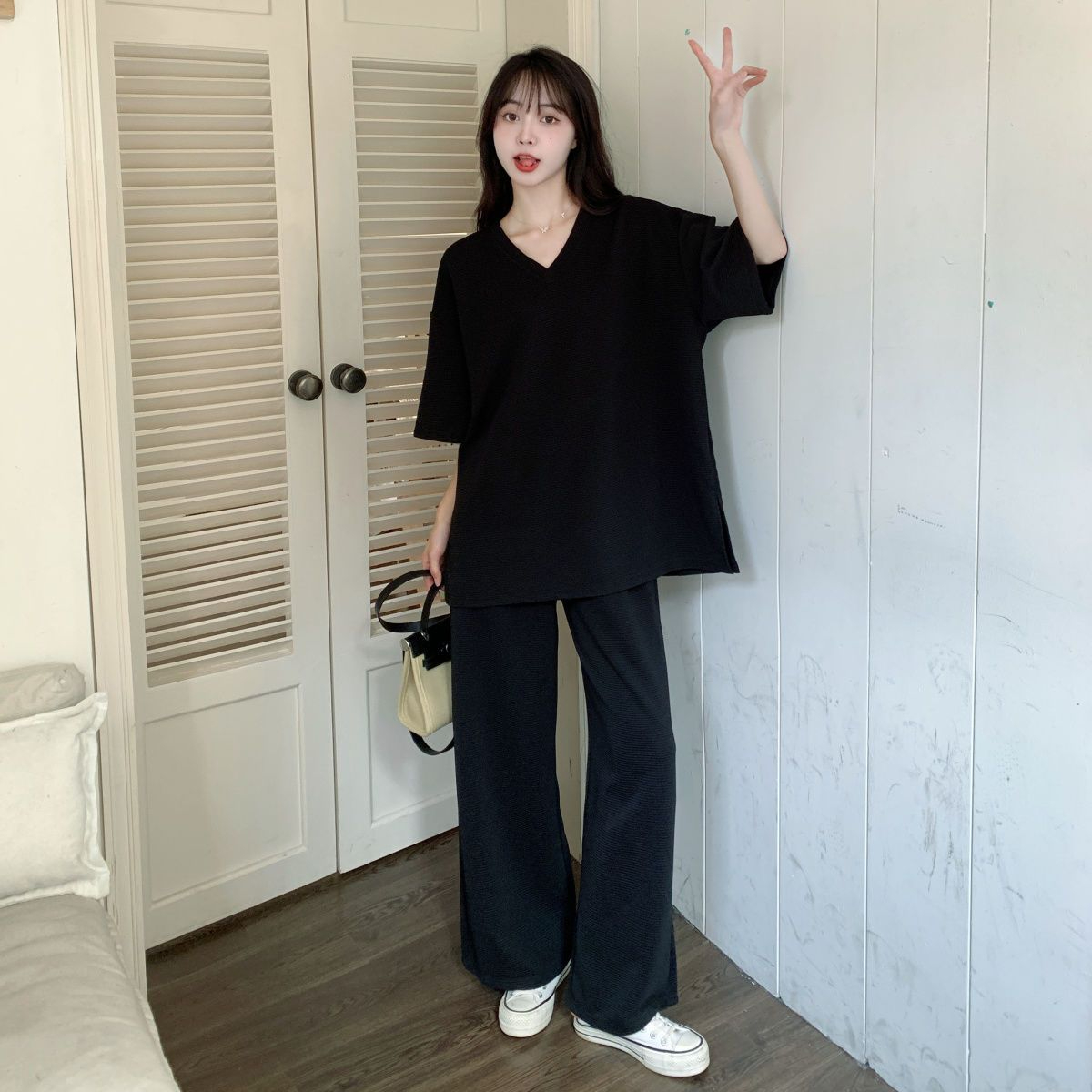 歐貨時尚V領運動服套裝女夏季胖mm300斤大碼薄款寬鬆闊腿褲兩件套