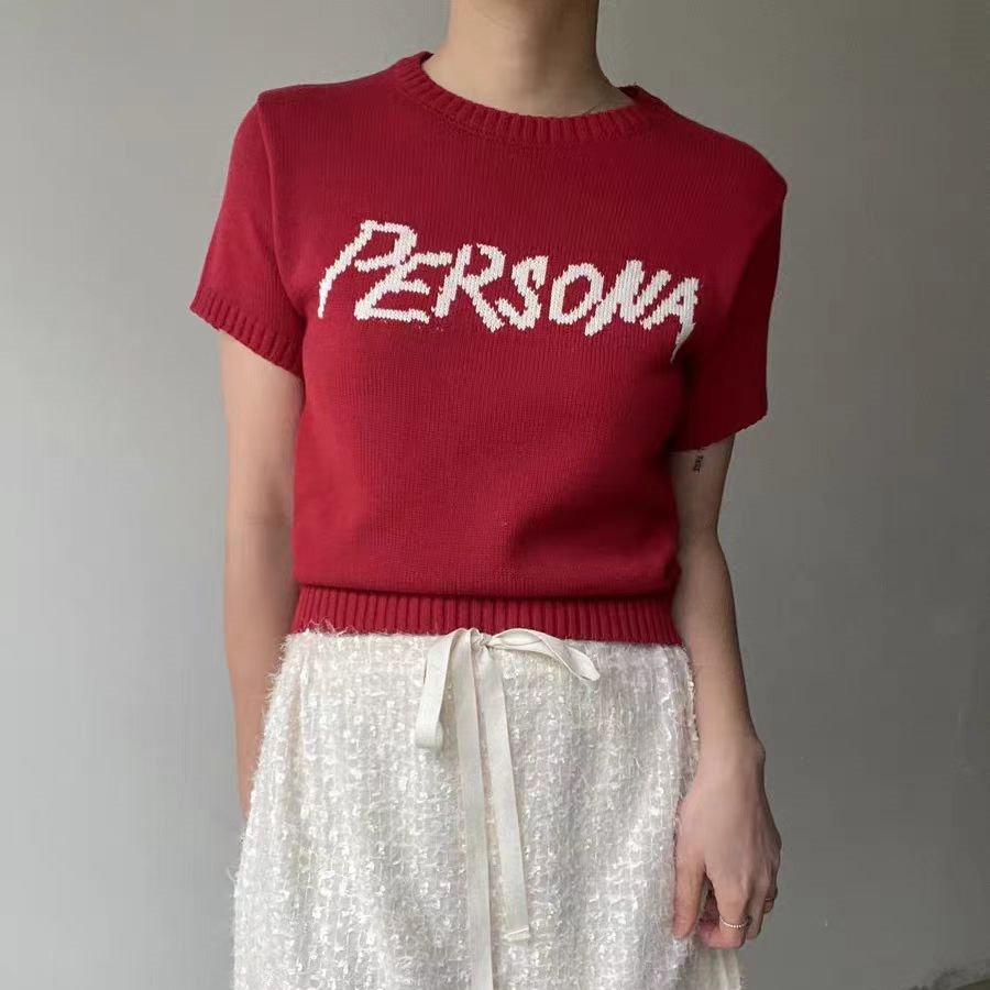 lettered short sleeve sweater