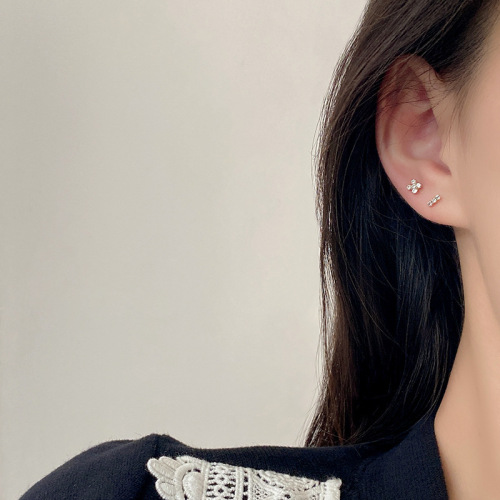 Actual shot of S925 Silver Needle Geometric Design Earring Set for Women Simple Temperament One Week Earrings Internet Celebrity