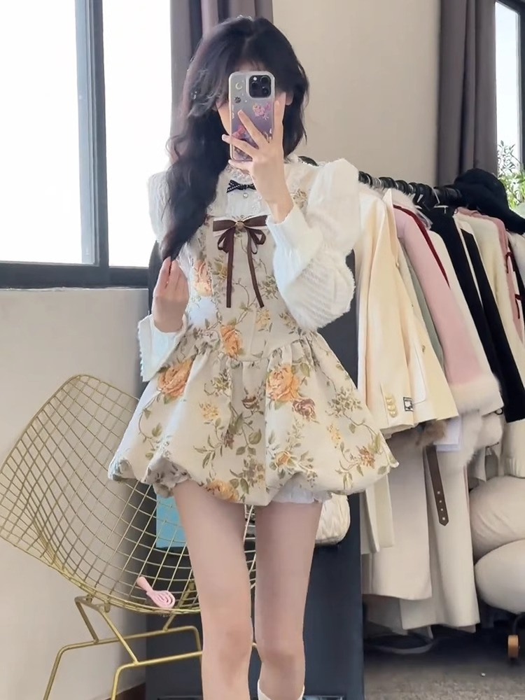 French sweet little fresh suspender skirt suit for women spring and autumn new style for small people to wear waist slimming two-piece set