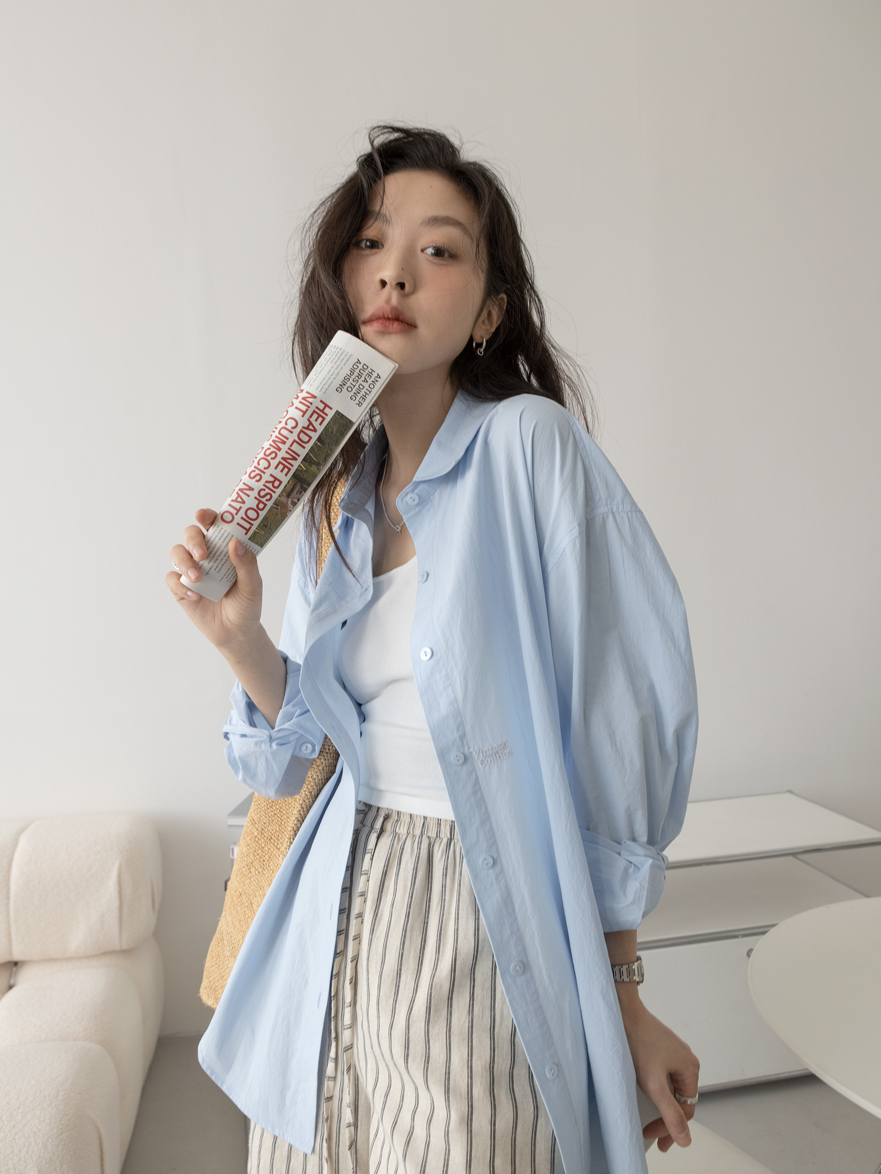 Solid color long-sleeved shirt for women 2024 new loose design niche letter top