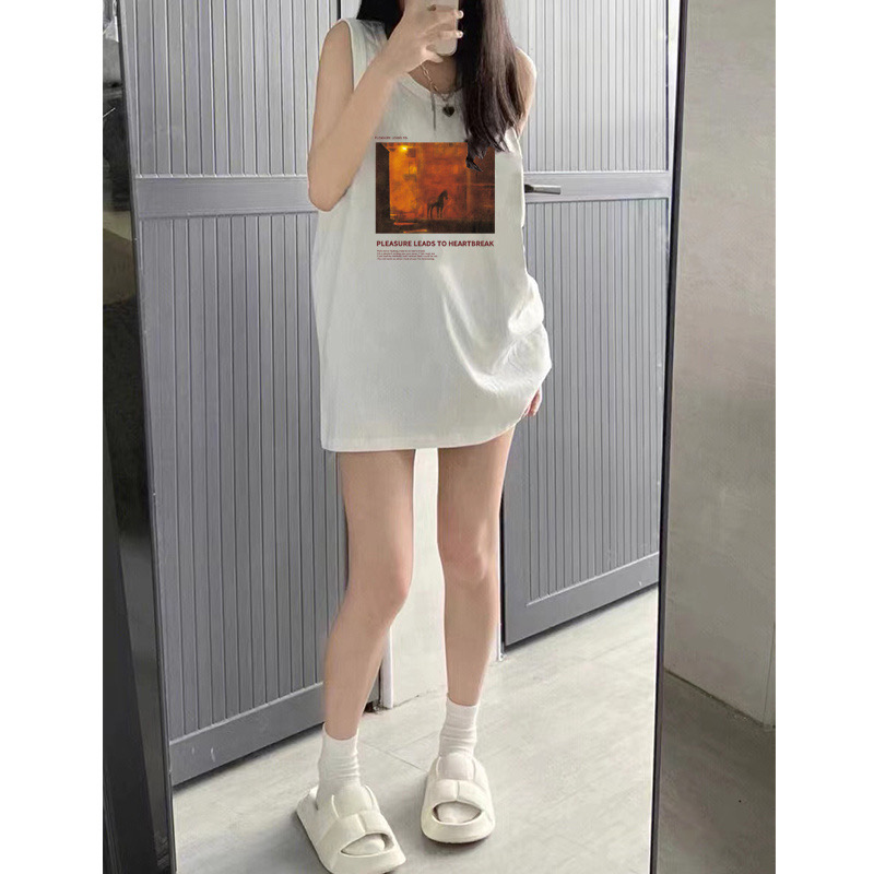 新款清涼吊帶背心女內搭大碼外穿寬鬆打底寬肩帶無袖上衣