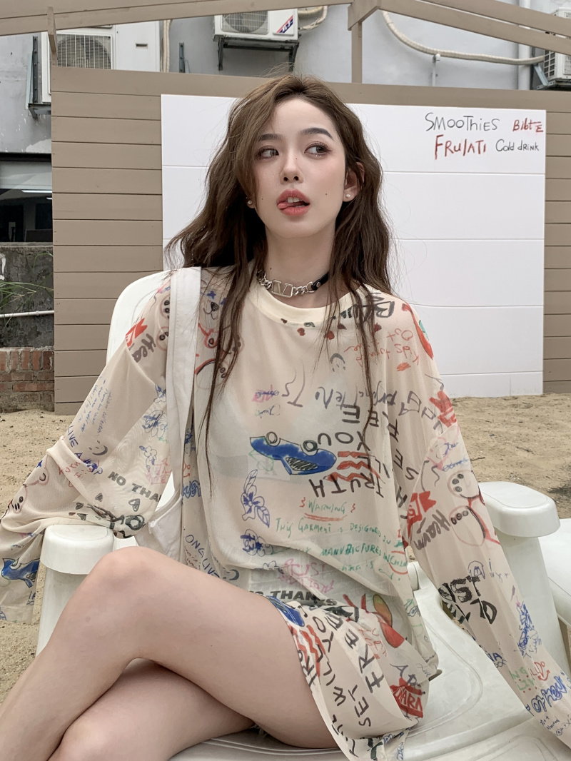 實拍~2024春季網紗透氣塗鴉上衣女