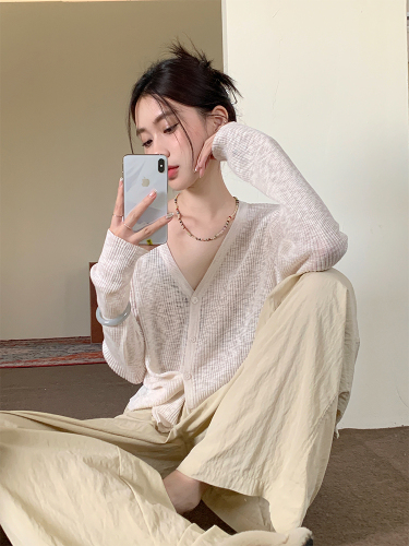 Actual shot of spring thin knitted shackle design cardigan + lazy style fashionable loose casual wide-leg pants