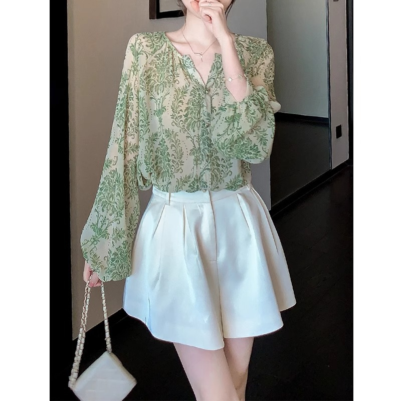 Original workmanship French retro green printed long-sleeved chiffon shirt spring and summer V-neck single-breasted chic shirt