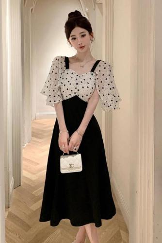 Actual shot of new style French retro banquet polka dot mesh spliced ​​black slim dress