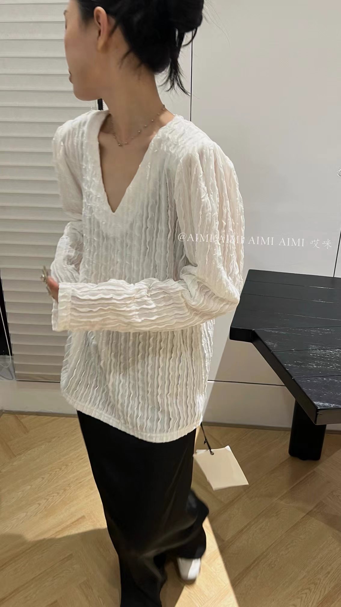 可可歐洲站 2024早春新款仙女范純色褶皺V領顯瘦百搭套頭上衣春秋