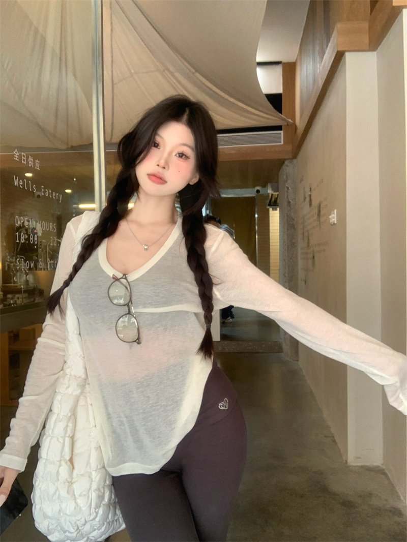 實拍 V領長袖T恤女春薄款純欲上衣