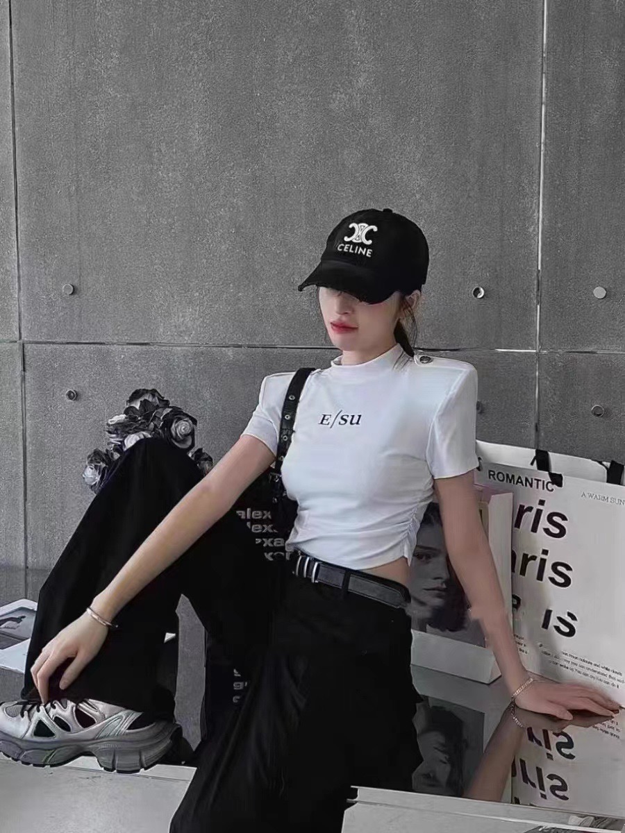 設計感小眾短袖t恤女夏季時髦洋氣修身顯瘦小衫別致掐腰短款上衣