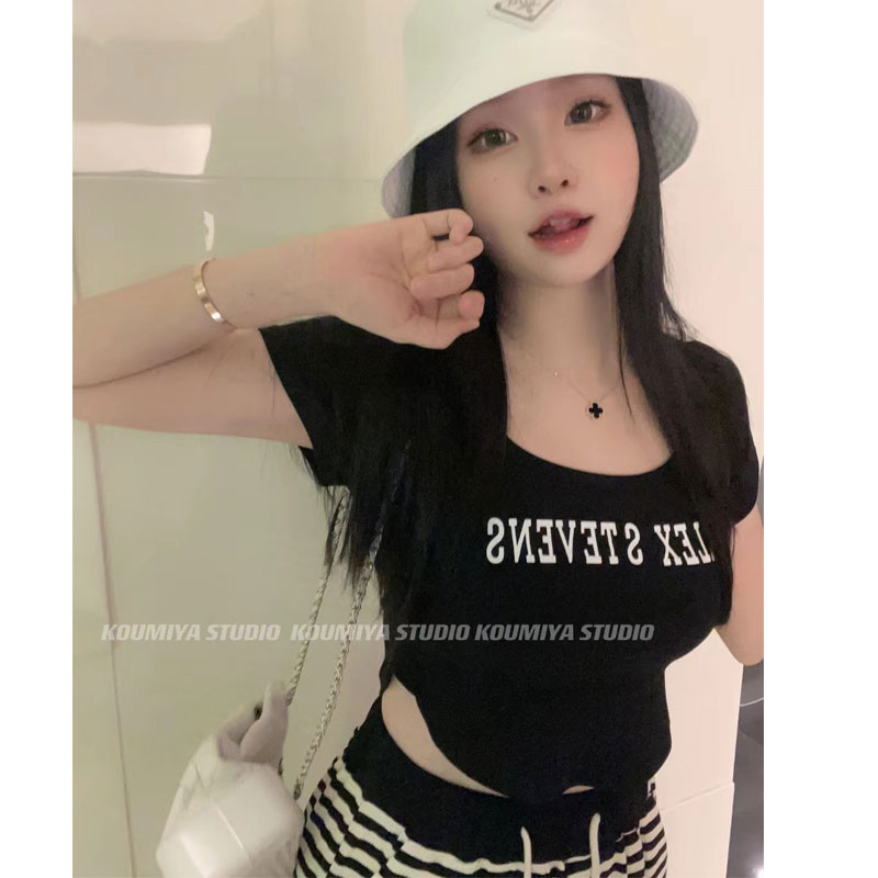 欲風印花正肩短袖t恤女夏季新款甜美氣質修身顯瘦弧形下擺上衣