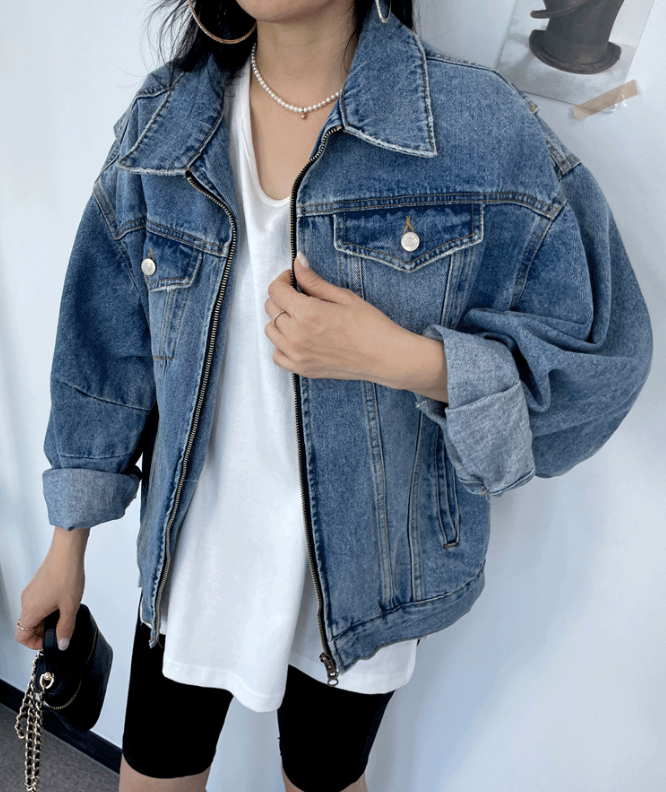Distressed lapel loose-zip denim jacket