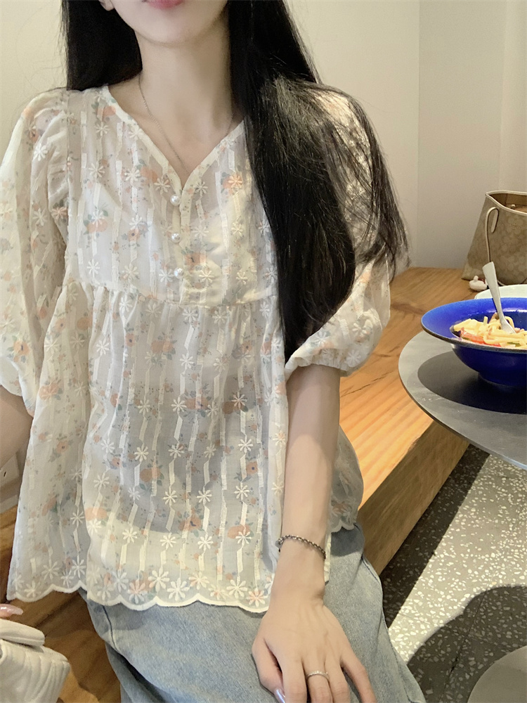 7878 real shot ~ plus size women's summer summer covering flesh and slimming V-neck floral sweet puff short-sleeved top shirt