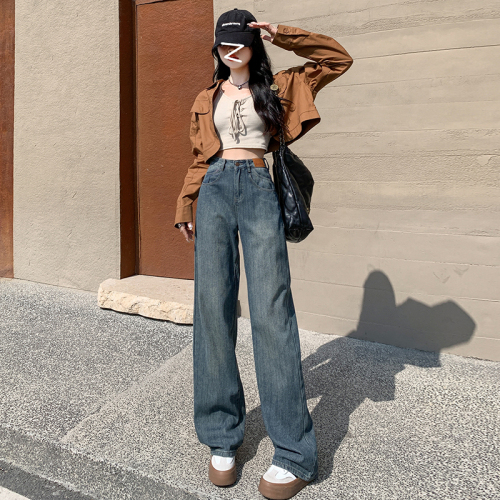 Real shot of wide-leg jeans for women in spring 2024 early spring new light-colored loose high-waisted straight pants for spring and autumn