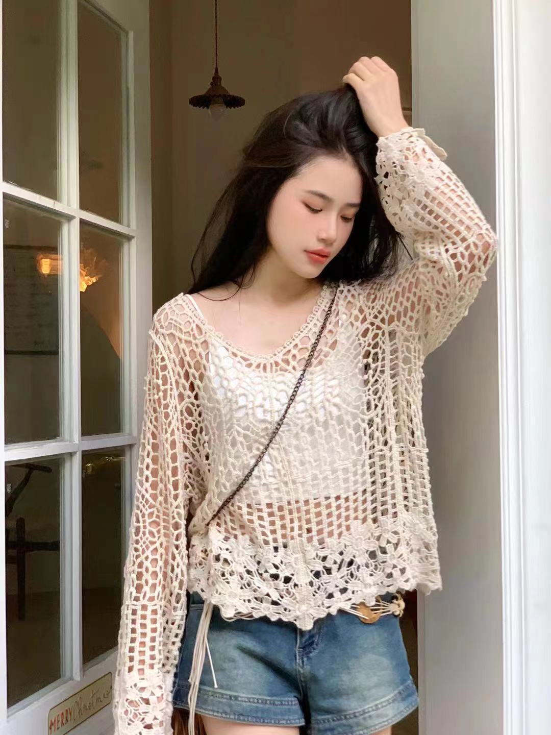 New hollow long-sleeved knitted blouse v-neck sun protection shirt