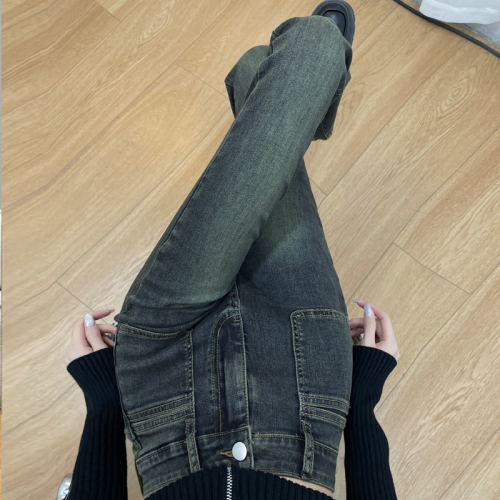 Cement gray micro-flared jeans for women, spring and autumn 2024 new slim, high-waisted, small, horseshoe-flared pants for women
