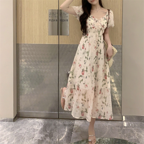 Real shot French retro fat mm gentle tea break dress with ear-shaped V-neck floral waist slimming puff sleeve dress