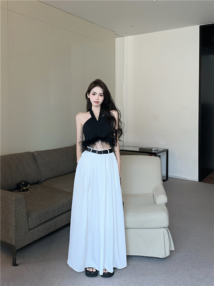 Real shot!  Summer high-end jacquard style halterneck knitted top A-line skirt suit