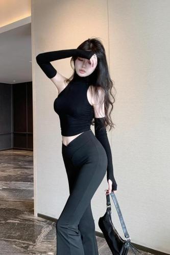 Real shot of sweet and spicy slim stretch T-shirt off-shoulder sexy high-neck sleeve top for women