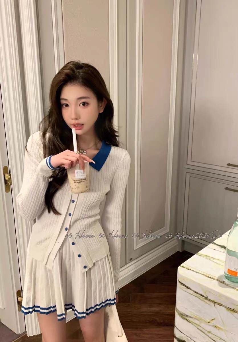FTONG曼哈頓少女原創新品 襯衫領拼色針織上衣/百褶裙兩件套