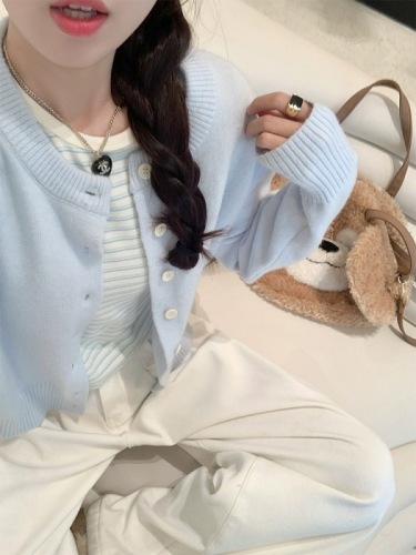 Soft milk blue short soft and waxy autumn wear long-sleeved gentle outer wear knitted cardigan sweater jacket for women
