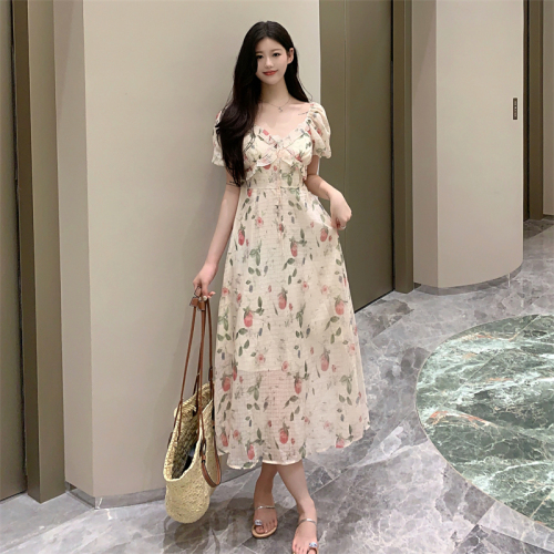 Real shot French retro fat mm gentle tea break dress with ear-shaped V-neck floral waist slimming puff sleeve dress