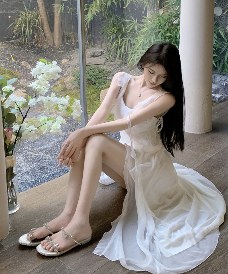 Real shot of sexy white pure lust ruffled backless super fairy temperament gentle long chiffon dress for women