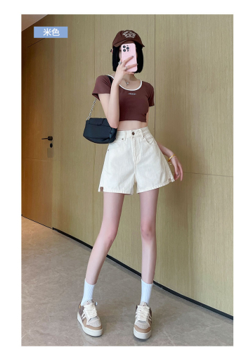 Actual shot of 2024 spring European high-waisted denim shorts for women, versatile and small, slit A-line wide-leg hot pants