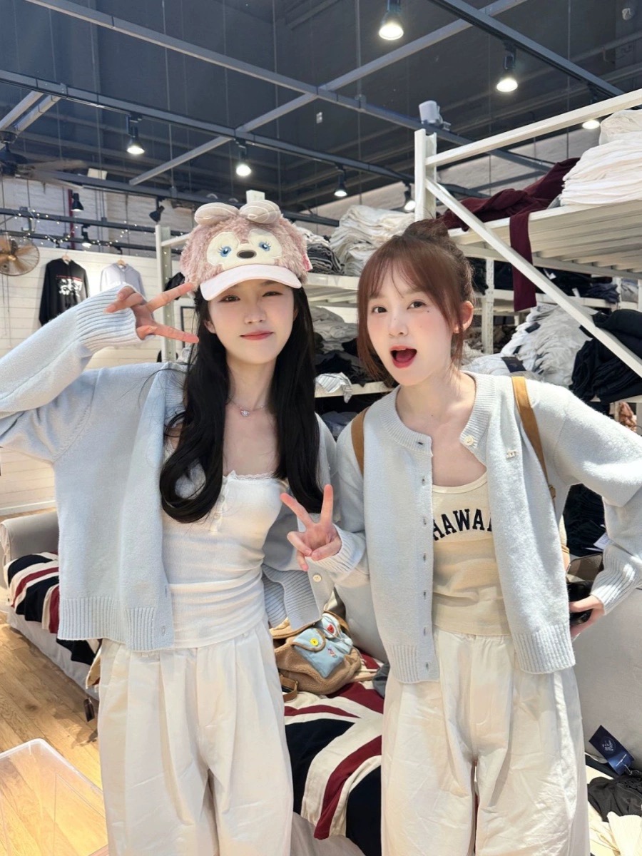 Soft milk blue short soft and waxy autumn wear long-sleeved gentle outer wear knitted cardigan sweater jacket for women