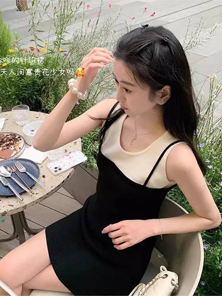 Light and sophisticated style, high-end fake two-piece suspender skirt for women, new summer style, sweet temperament, contrasting color stretch sleeveless dress