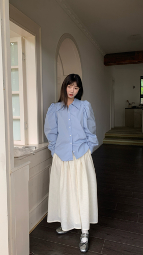 Real shot of puff-sleeved drawstring backless shirt + French style skirt suit