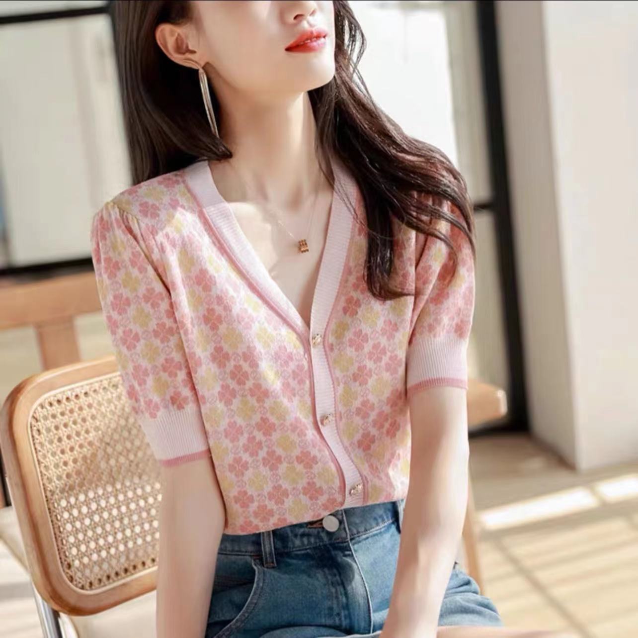 Diamond retro Japanese jacquard knitted cardigan for women summer new loose mid-sleeve V-neck top thin section