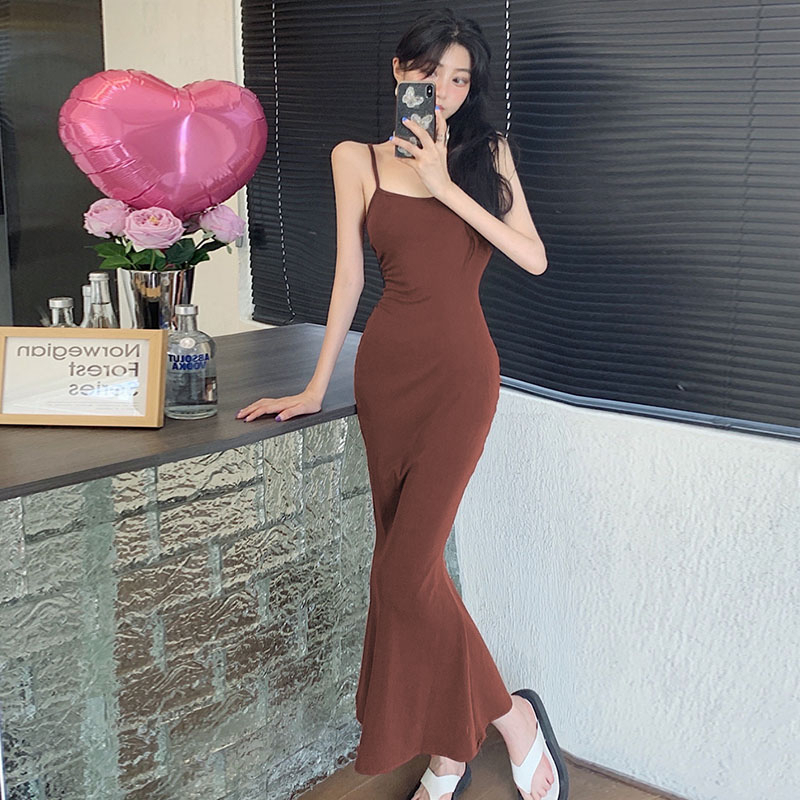 Pure Desire Retro Fishtail Suspender Dress Long Skirt Women's Simple Temperament Waist Slimming Cassanne Hip Skirt 2024 Summer