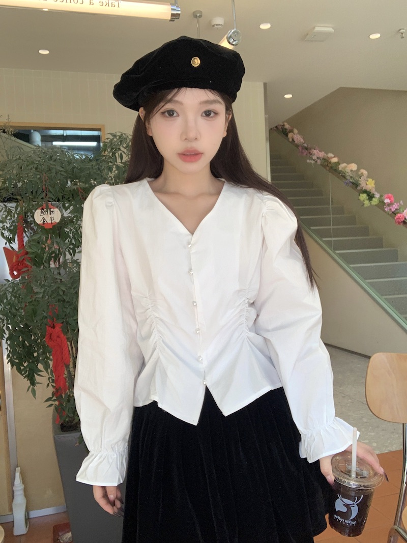 實拍~~溫柔風V領短款上衣女設計感小眾收腰顯瘦長袖襯衫