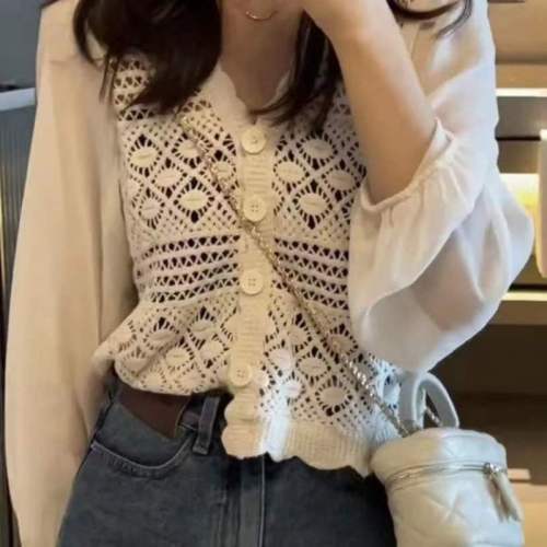 Summer Korean y.u.n new v-neck exquisite woven hollow stitching temperament chiffon sleeve super fairy shirt for women