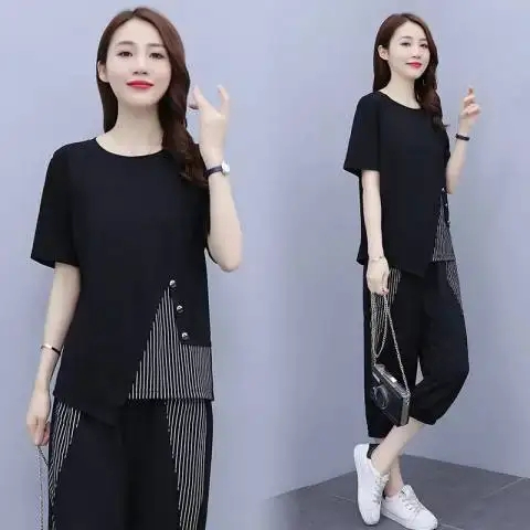 Trendy casual sports suit for women, loose plus size women's clothing, slim summer clothing, new short-sleeved women's cropped pants two-piece set