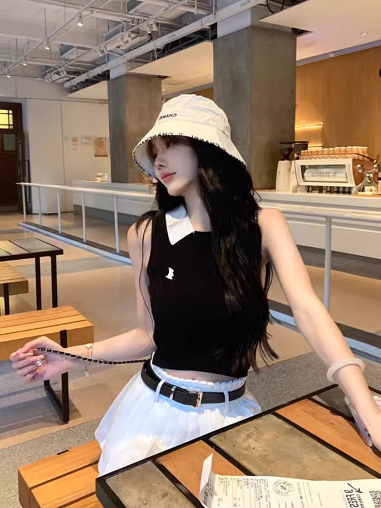 Skipping school girl, contrasting color embroidered top, women's design, summer slimming polo collar knitted vest