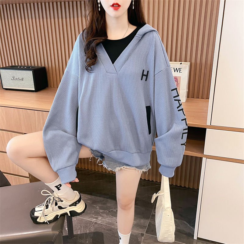 Real shot 2024 spring Korean version loose fake two-piece jacquard contrasting color V-neck hooded patch large size thin sweatshirt for women