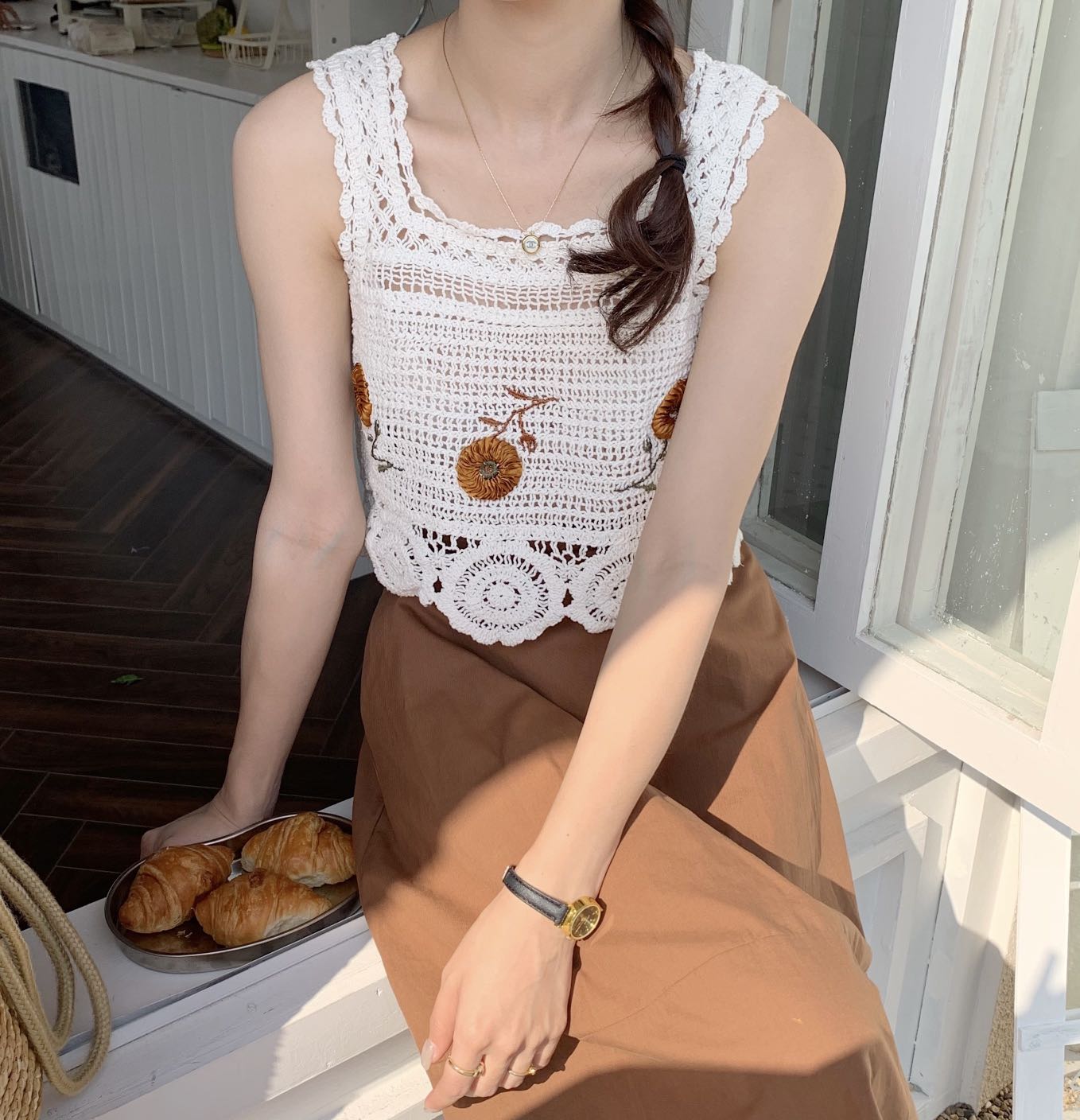Embroidered flower knitted sweet little camisole women's summer dress bohemian loose short hot girl short top
