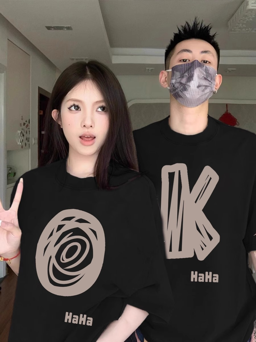 不一樣的情侶裝夏裝2024新款潮流高級感小眾網紅寬鬆短袖T恤衣服