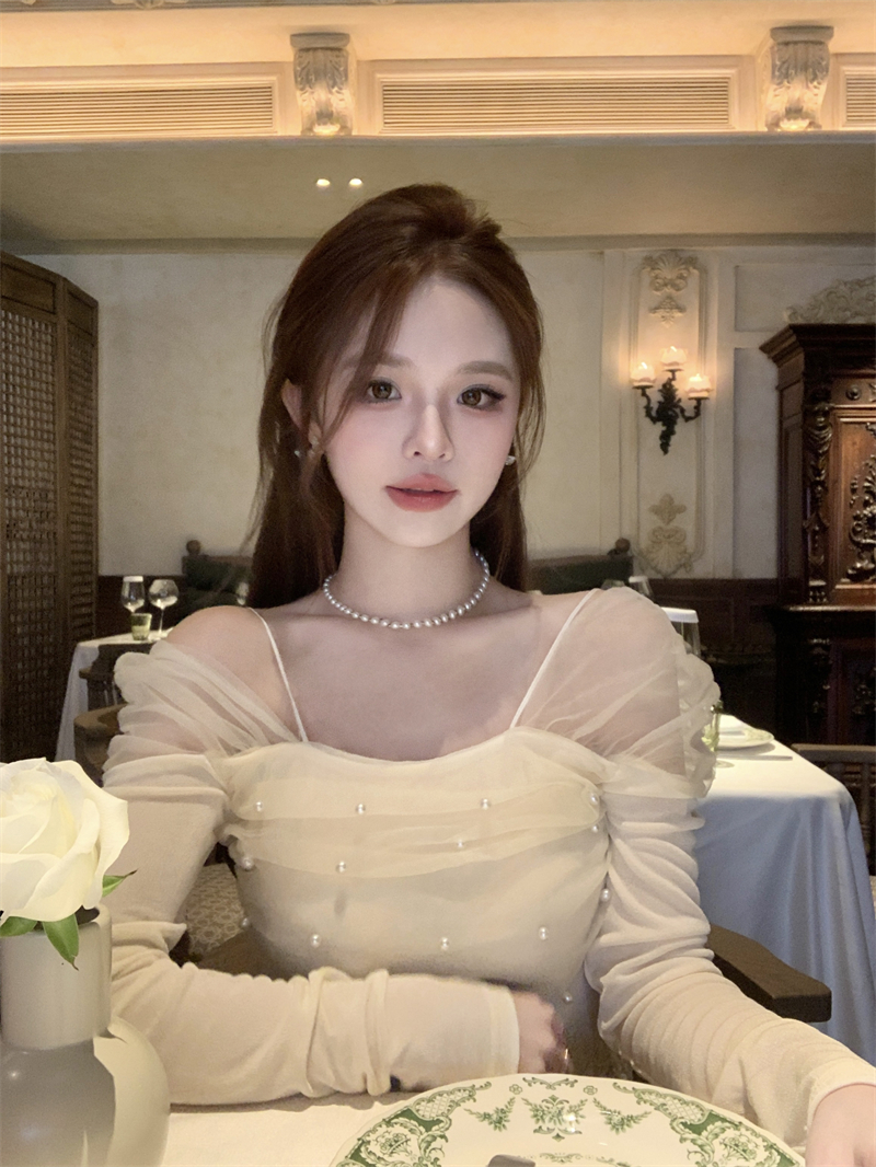 Actual shot of new spring mesh beaded design off-shoulder one-shoulder long-sleeved top