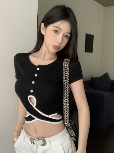 Real shot of niche design hot girl contrasting color cross strap t-shirt female Korean style twisted hollow short top