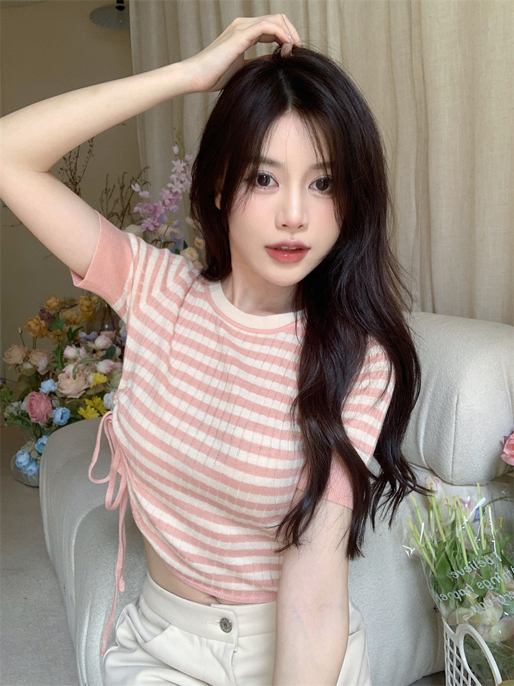 Short-sleeved women's 2024 new summer pink striped right shoulder T-shirt design drawstring navel short top