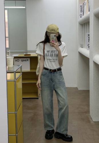 Actual shot of early spring loose wide-leg washed blue pockets contrasting color daddy little boyfriend harem denim trousers