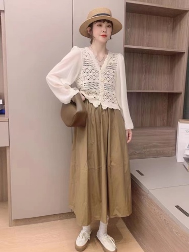 Summer Korean y.u.n new v-neck exquisite woven hollow stitching temperament chiffon sleeve super fairy shirt for women