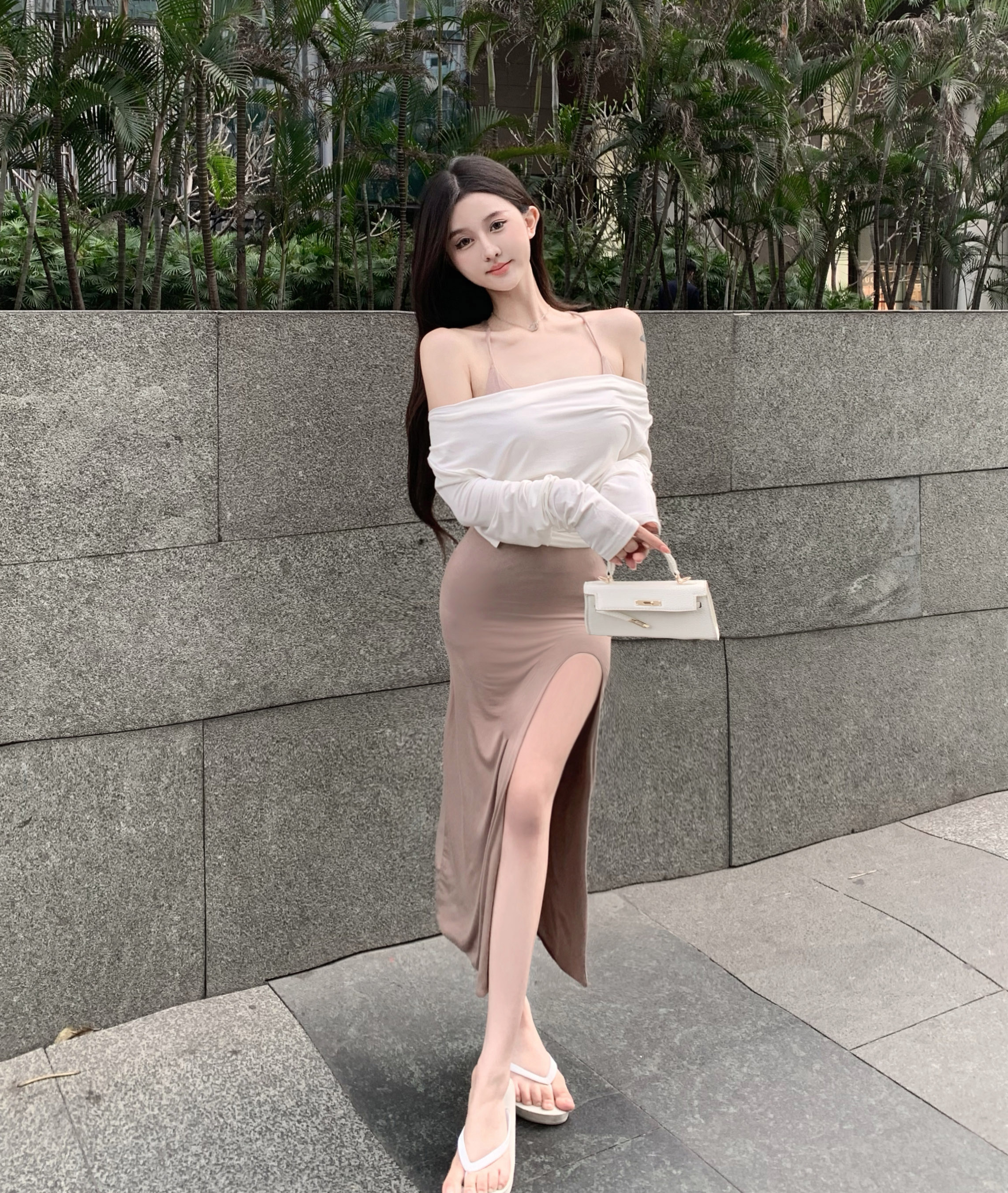 實拍~純欲風美背吊帶開叉性感包臀連衣裙長袖防曬罩衫兩件套
